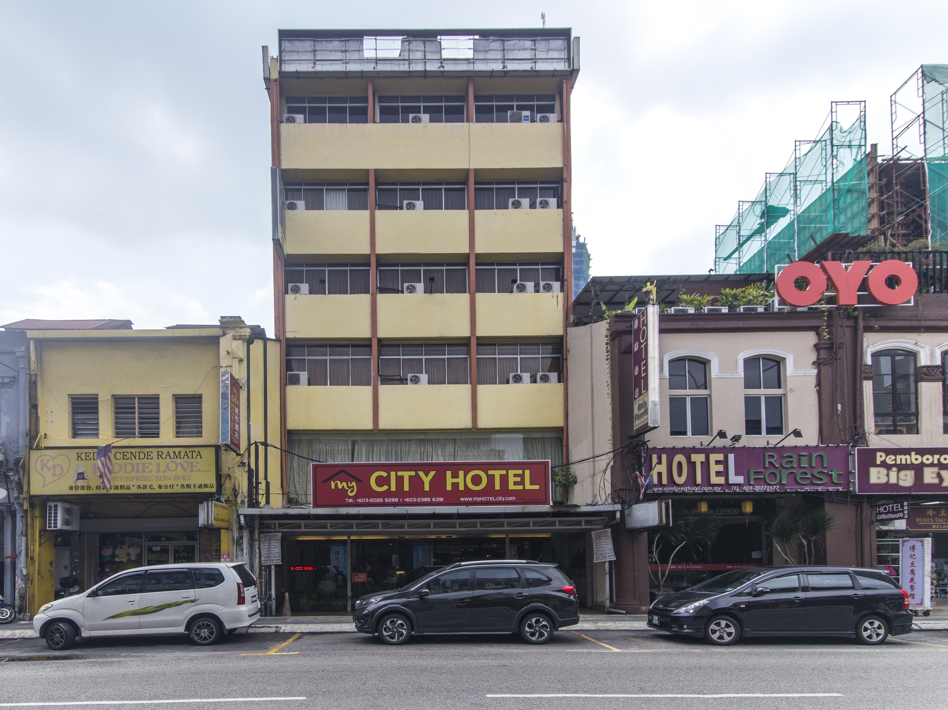 Super OYO 761 City Hotel
