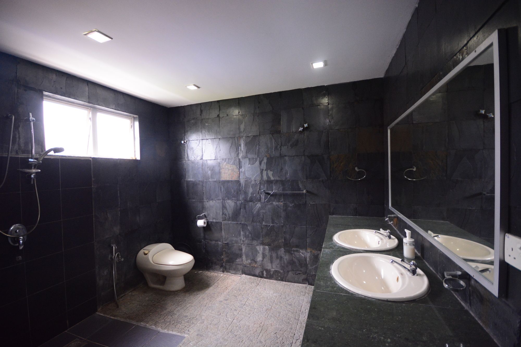 Pandora Spring Villa