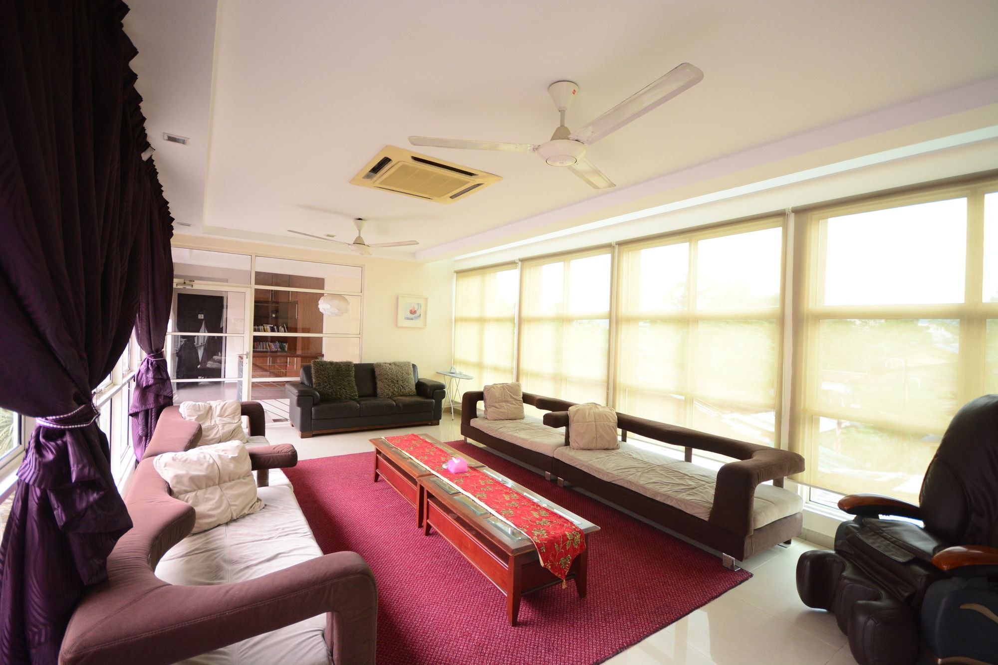 Pandora Spring Villa