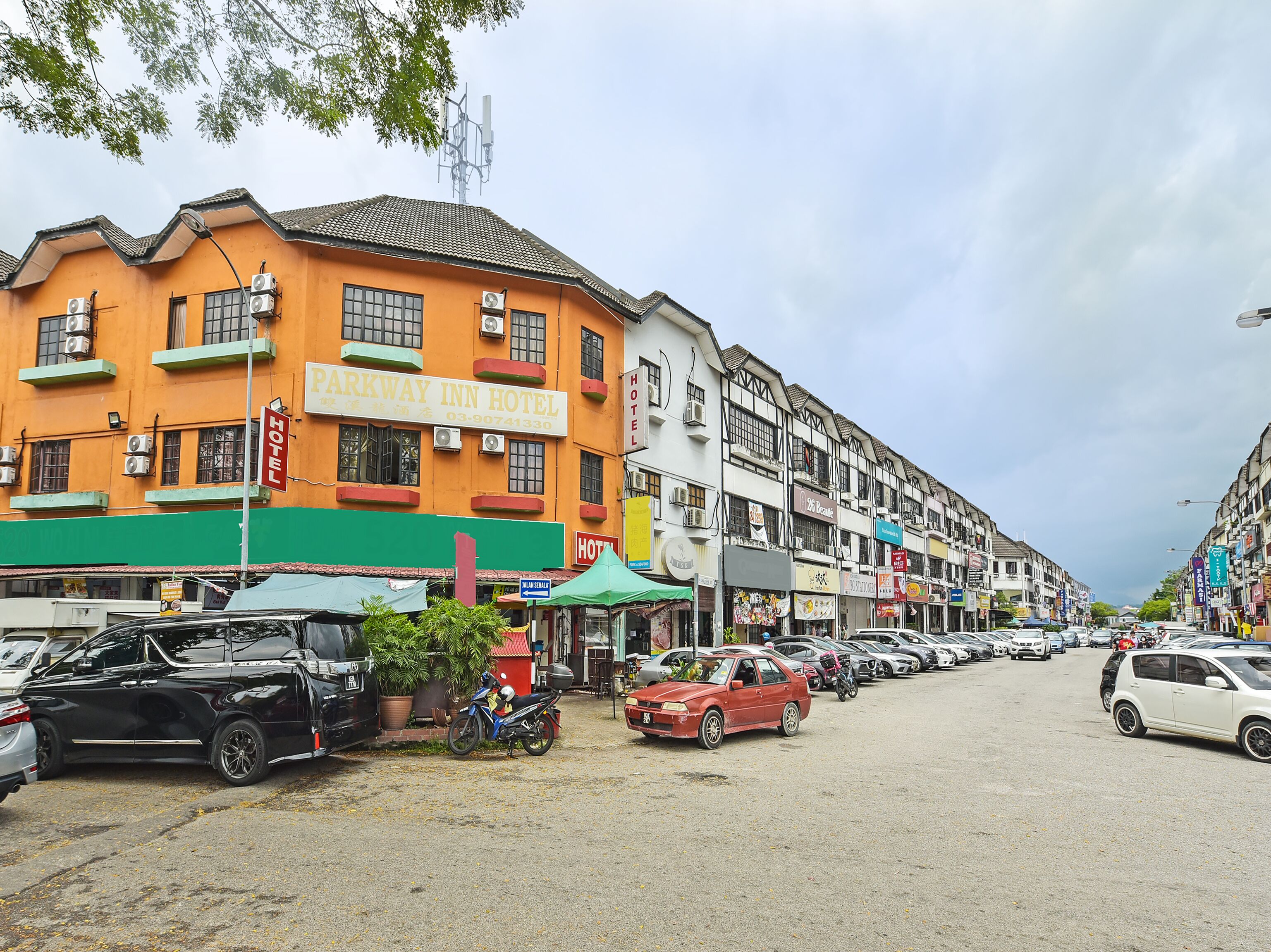 Parkway Inn Hotel by OYO