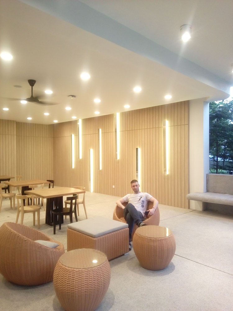 Pearl Suites Swiss Garden Residences