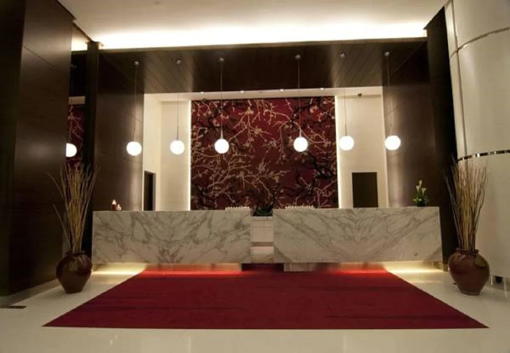 Pearl Suites Swiss Garden Residences