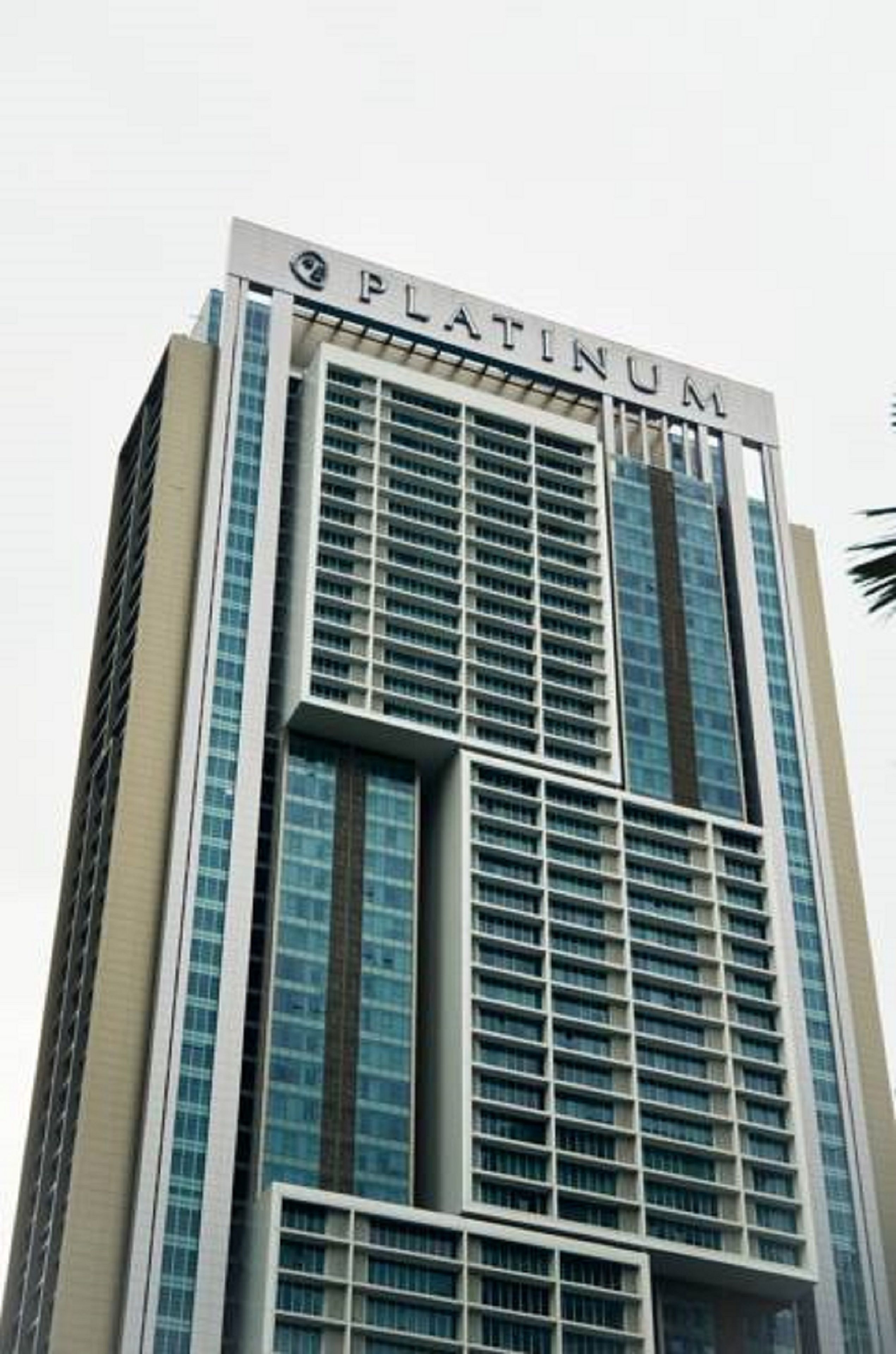 Platinum Suites by 7Stonez