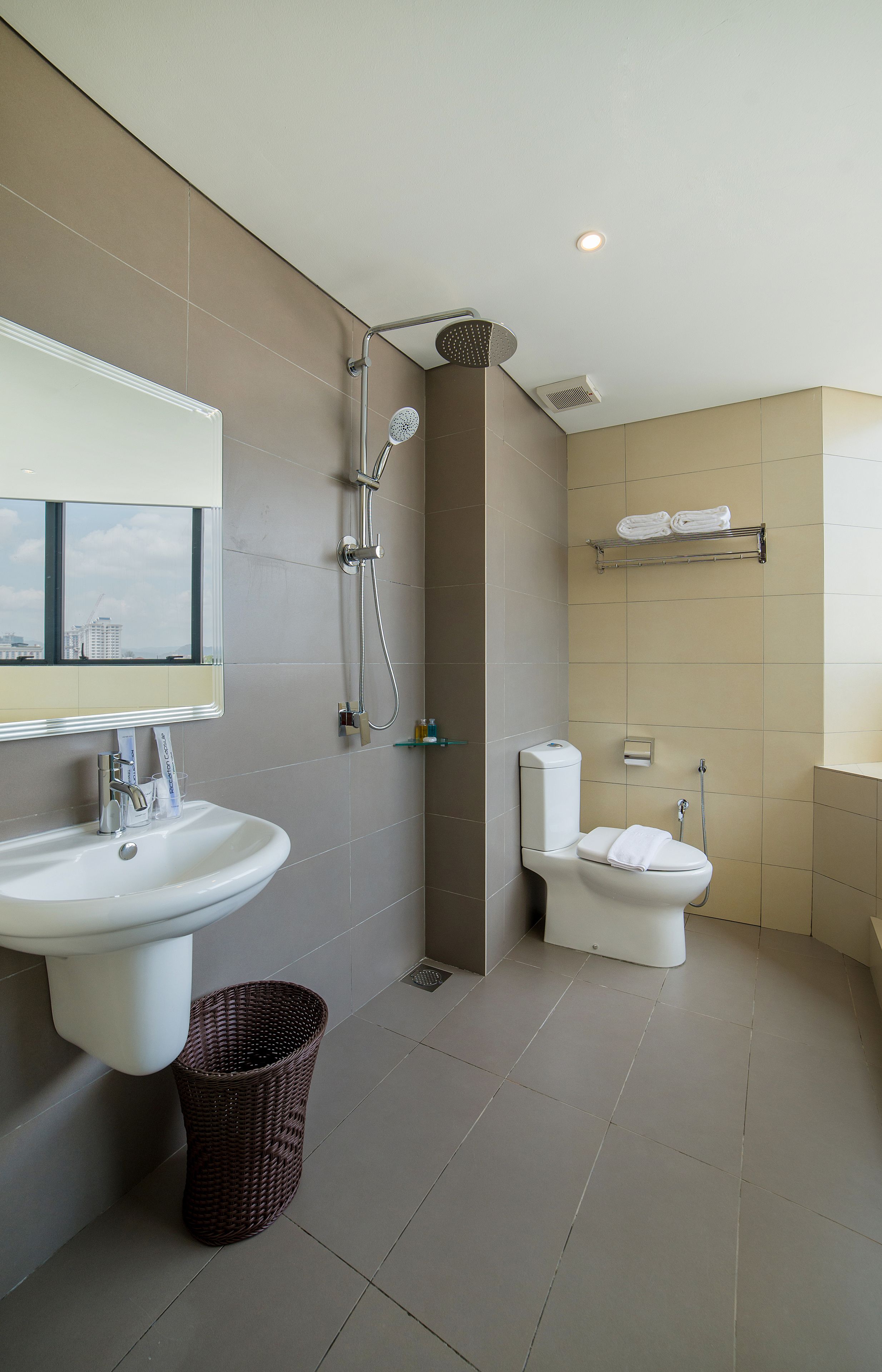 Riccarton Capsule Hotel