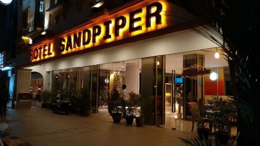 Sandpiper Hotel