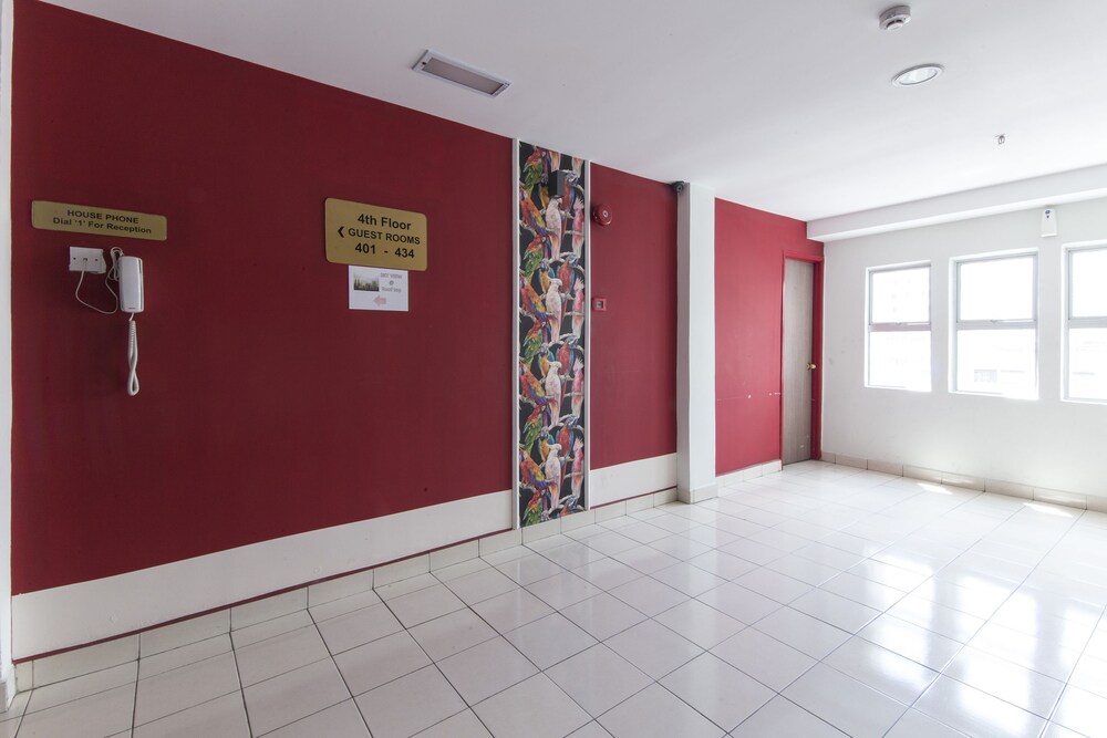 Seeds Hotel