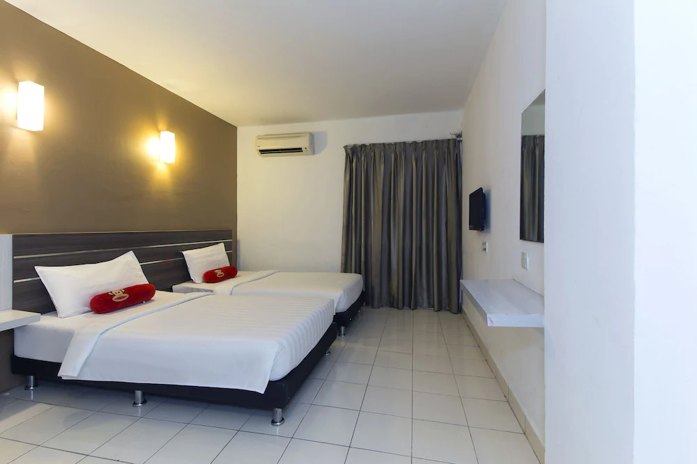 Seeds Hotel