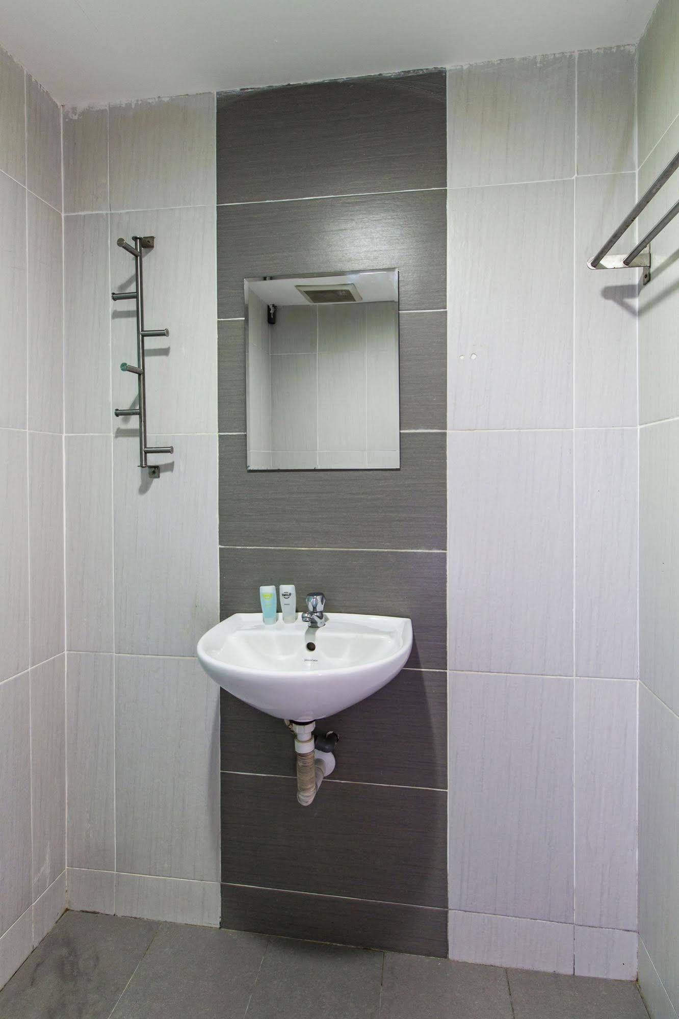 Smile Hotel Wangsa Maju
