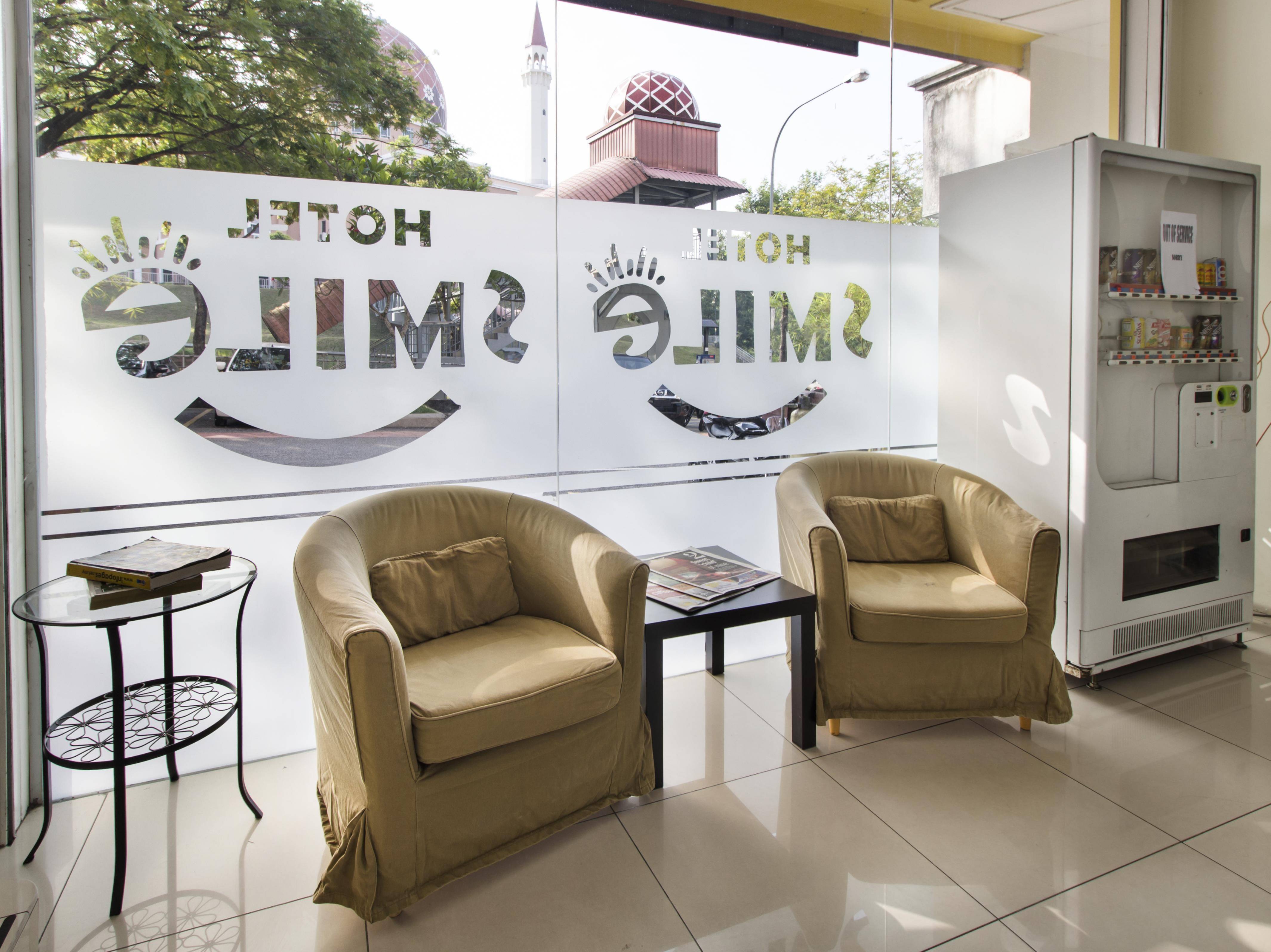 Smile Hotel Wangsa Maju