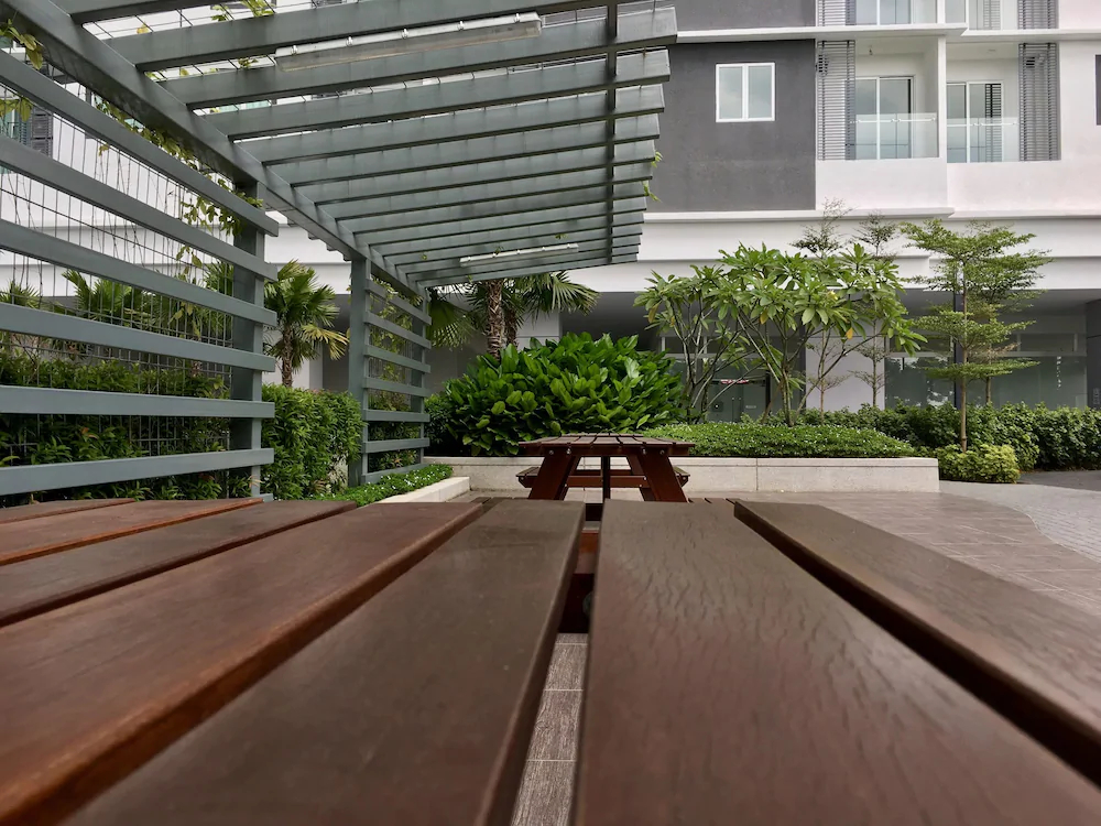 South Bank Mid Valley