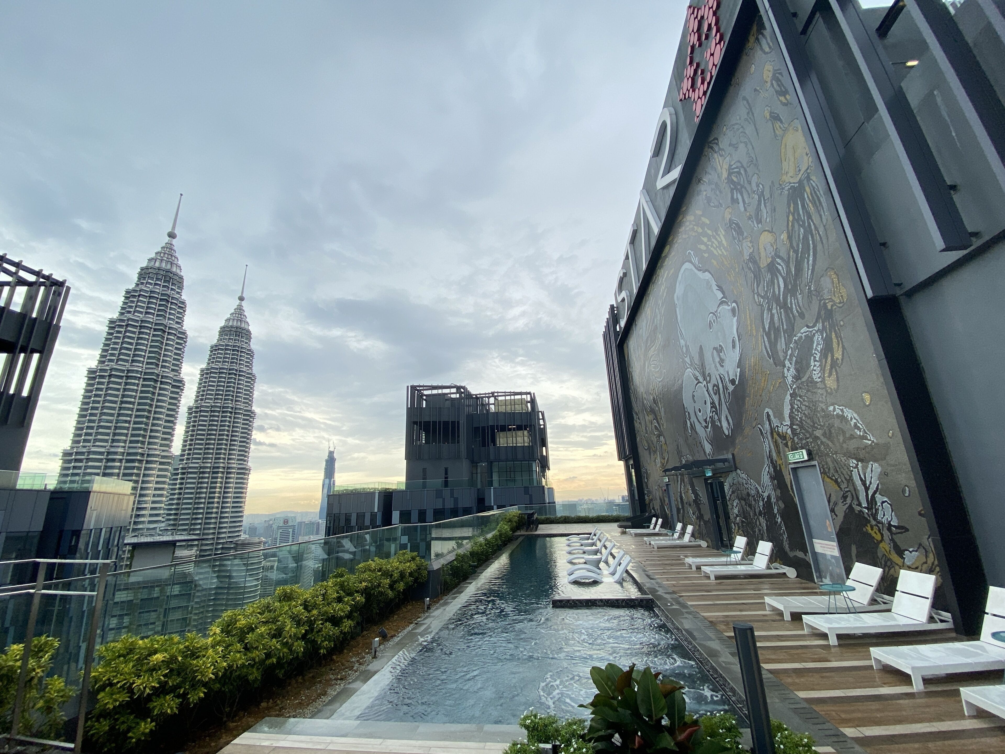 Star Suites