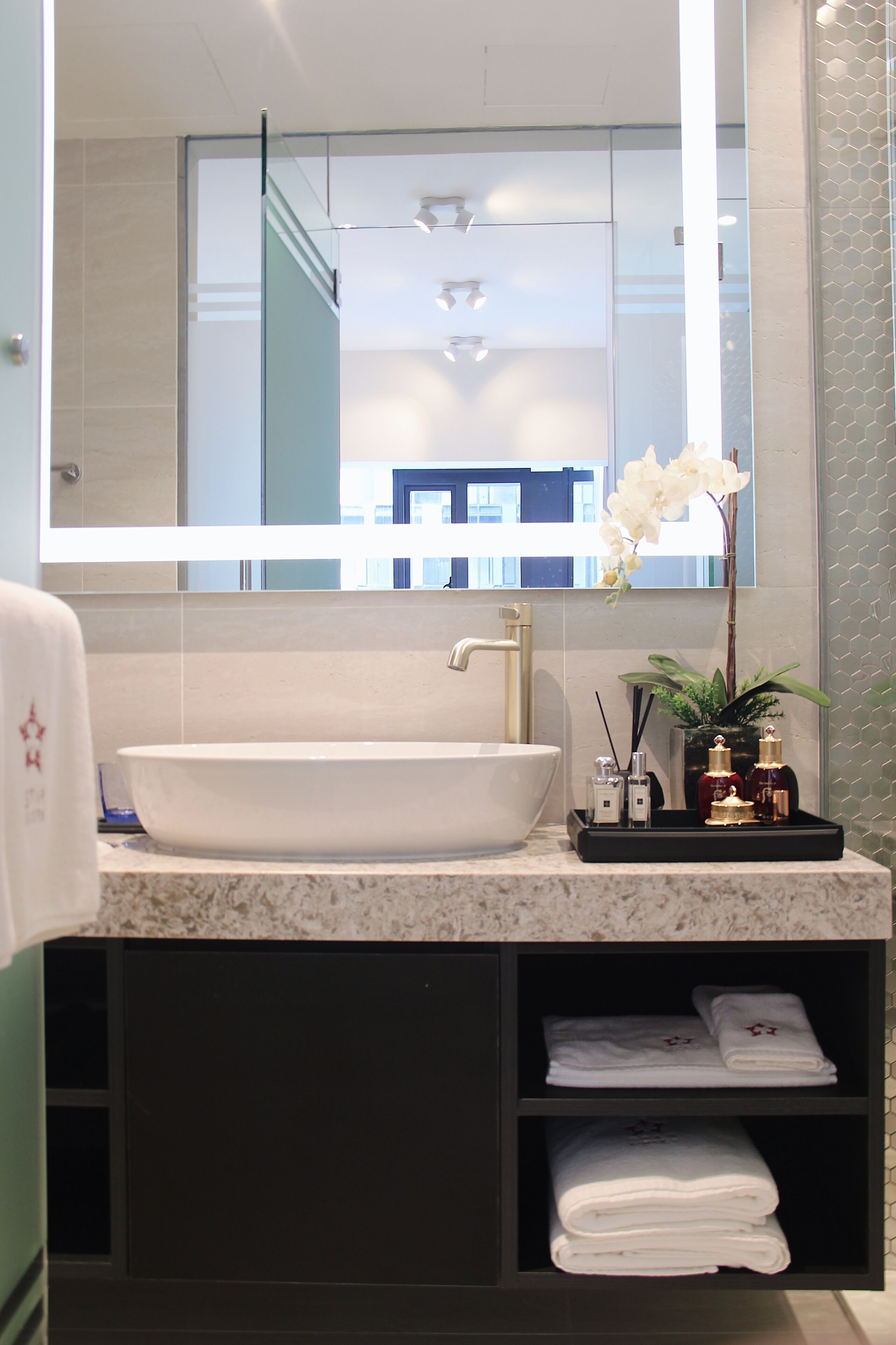 Star Suites