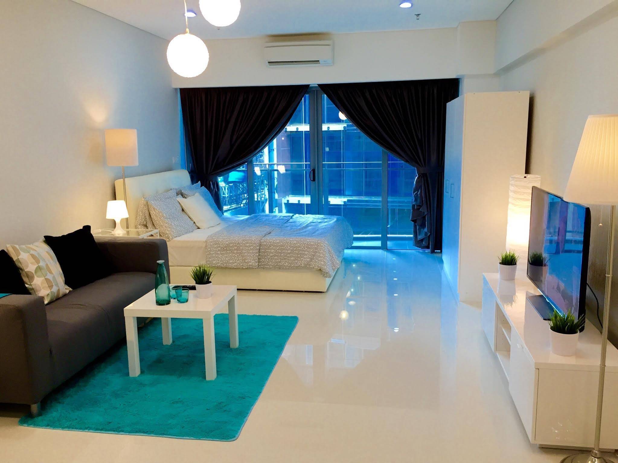 Summer Suites Kenneth