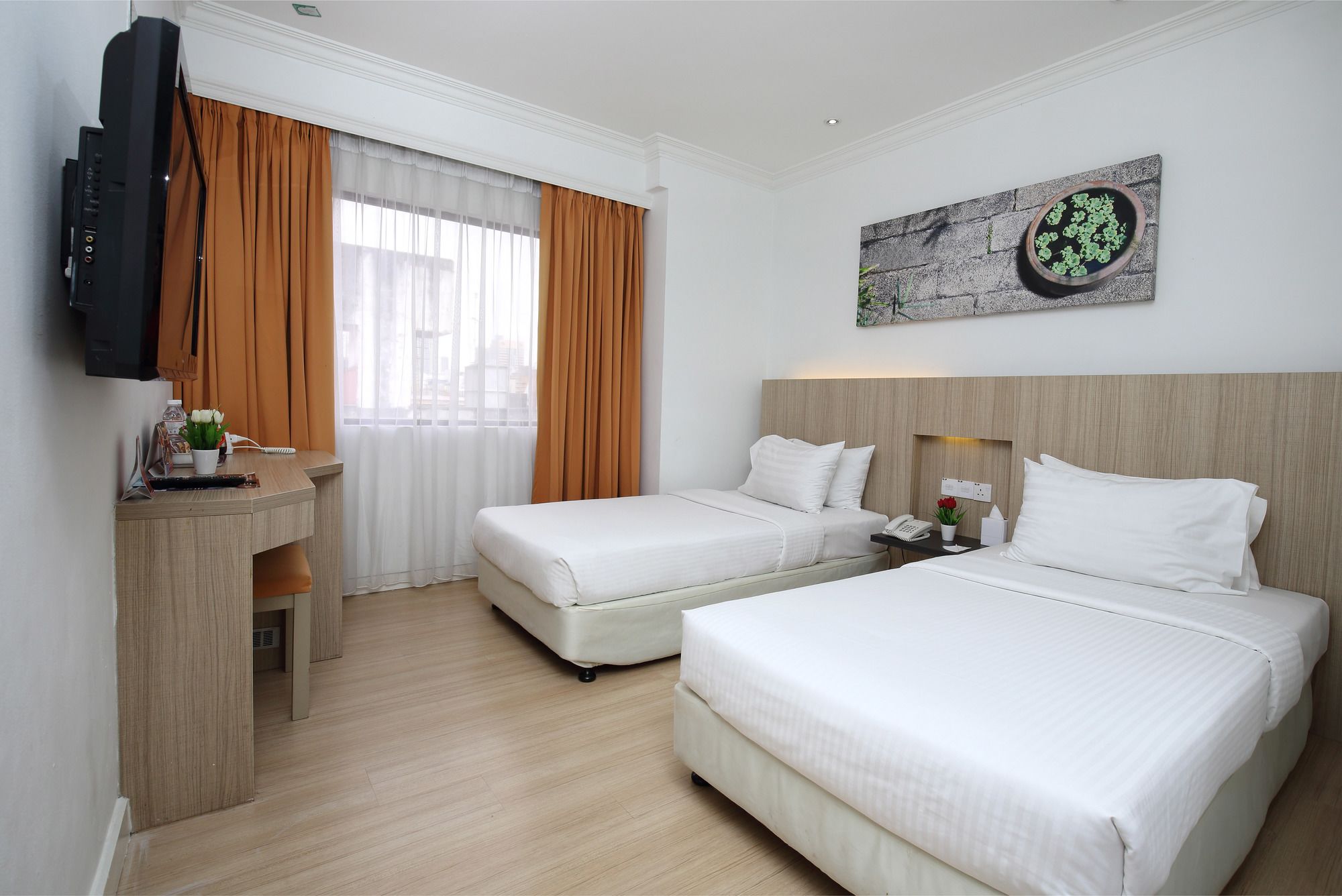 Floresta Hotel Chinatown