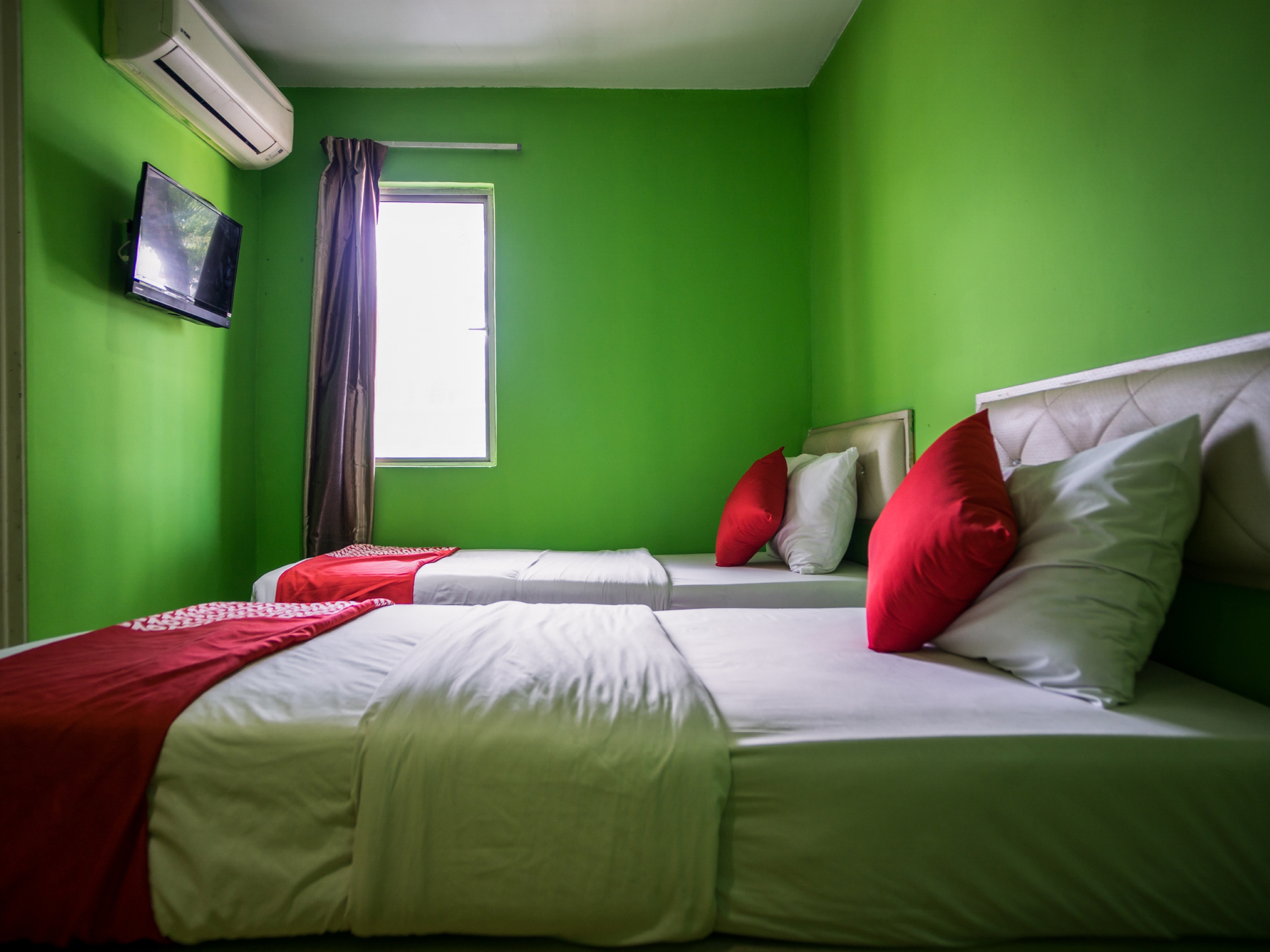 The Green Hotel Cheras Maluri by OYO Rooms