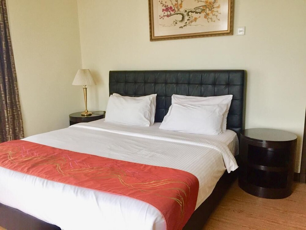 Times Square Residences by LAD