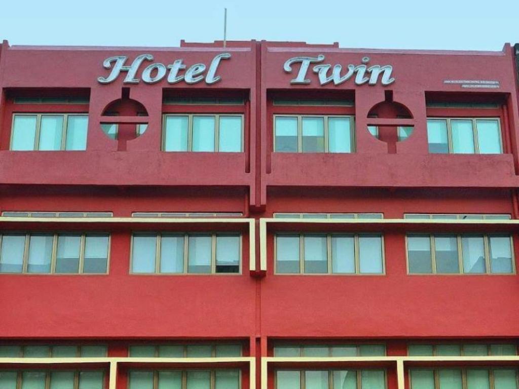 Twin Hotel