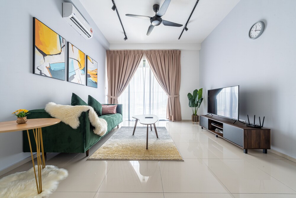 Victoria Home Eko Cheras