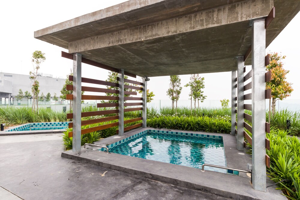 Victoria Home Eko Cheras