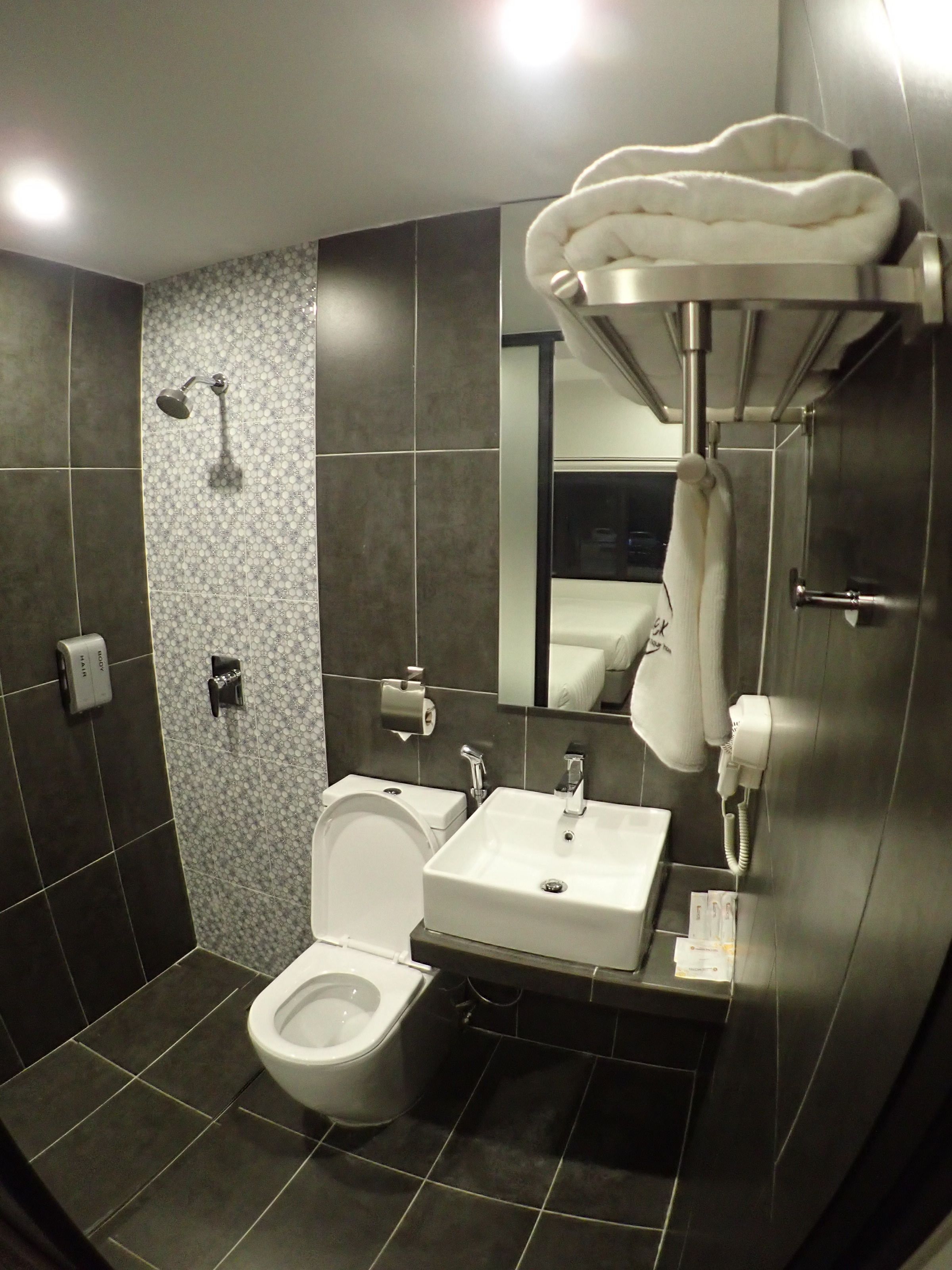 Apex Boutique Hotel
