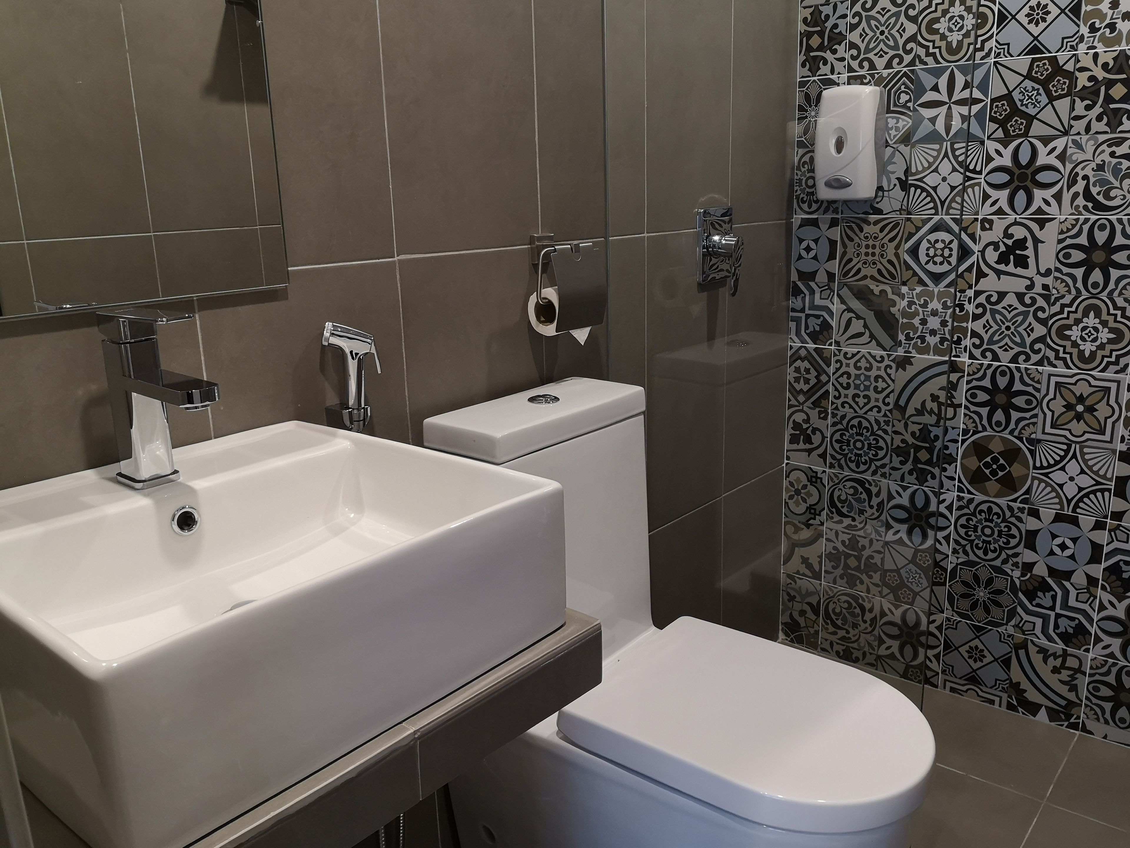 Apex Boutique Hotel