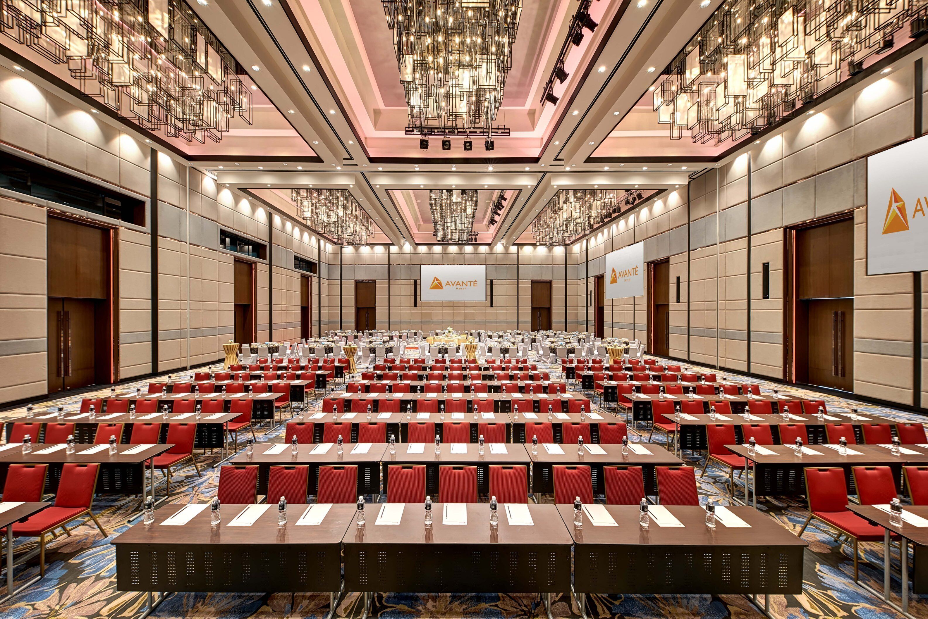 M World Hotel
