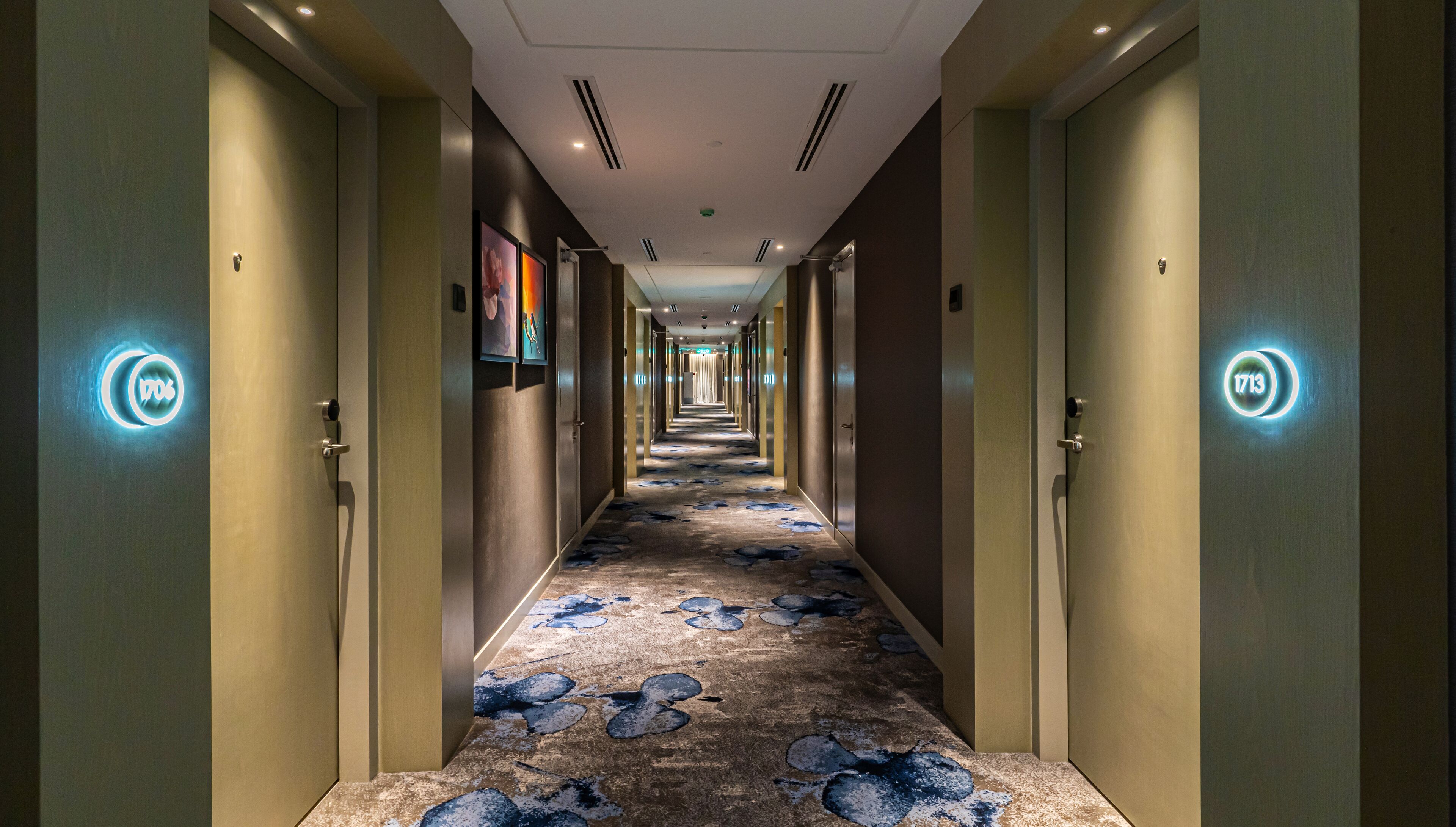 M World Hotel