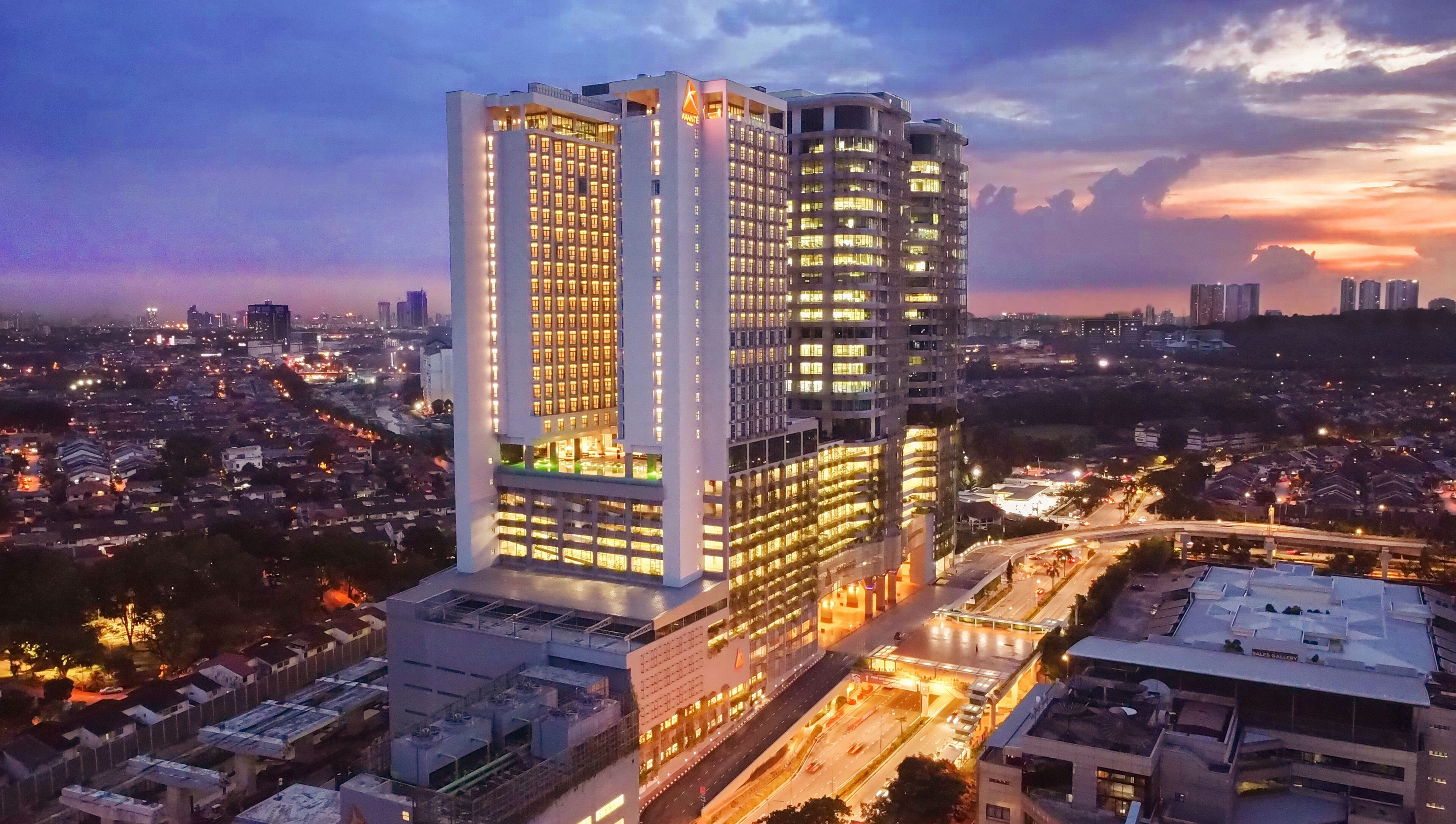 M World Hotel
