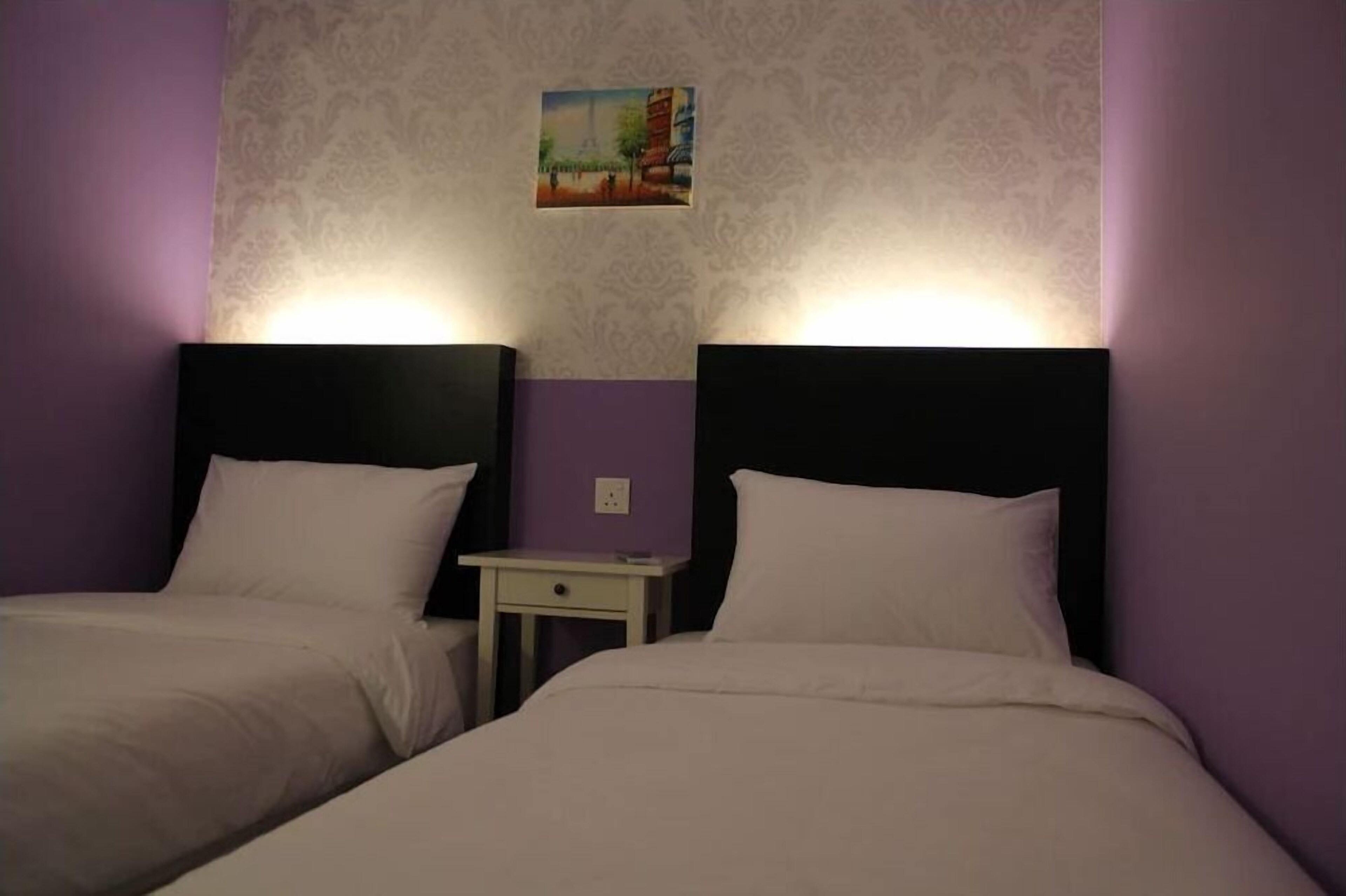 Bright Hotel