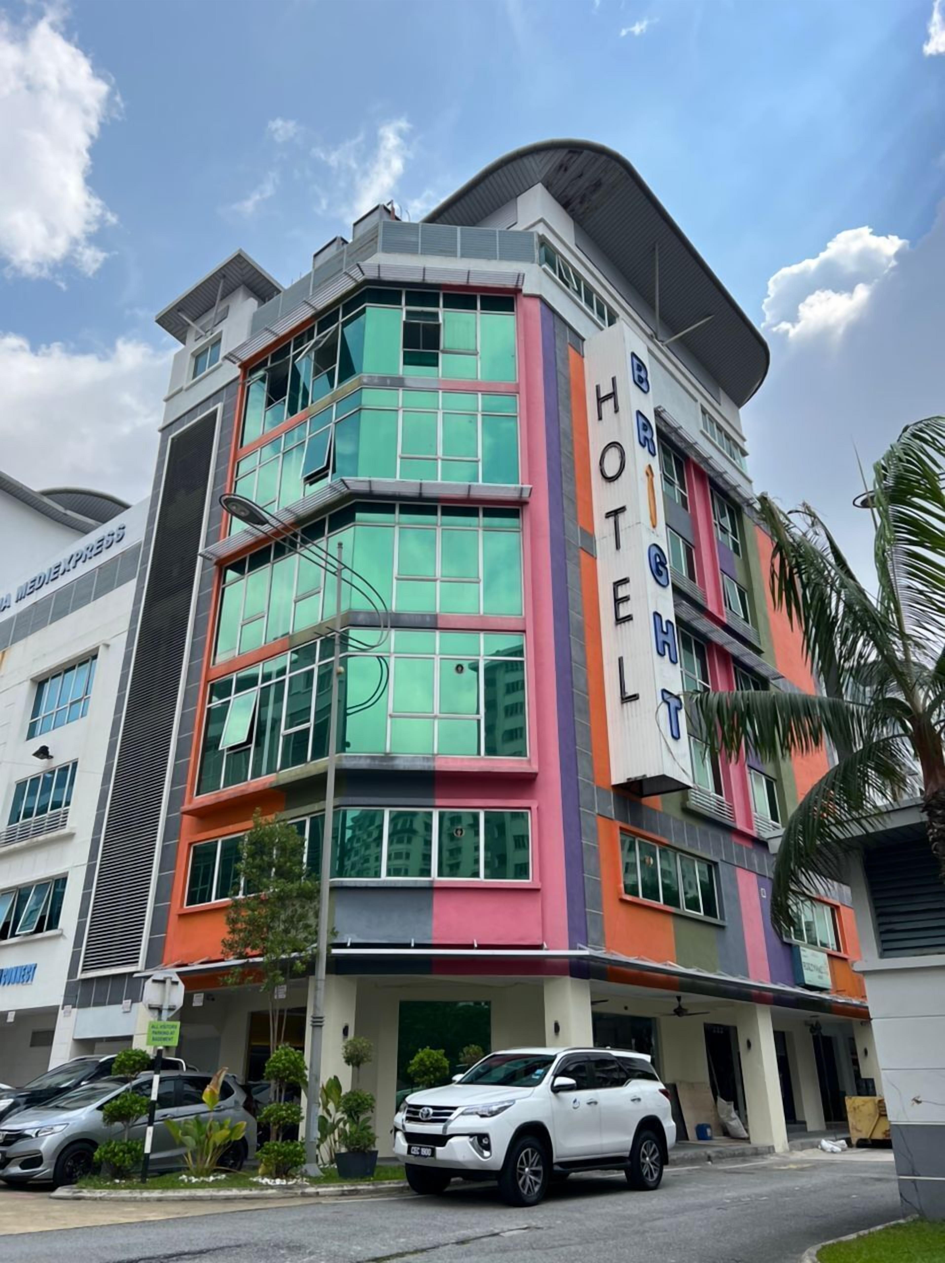 Bright Hotel