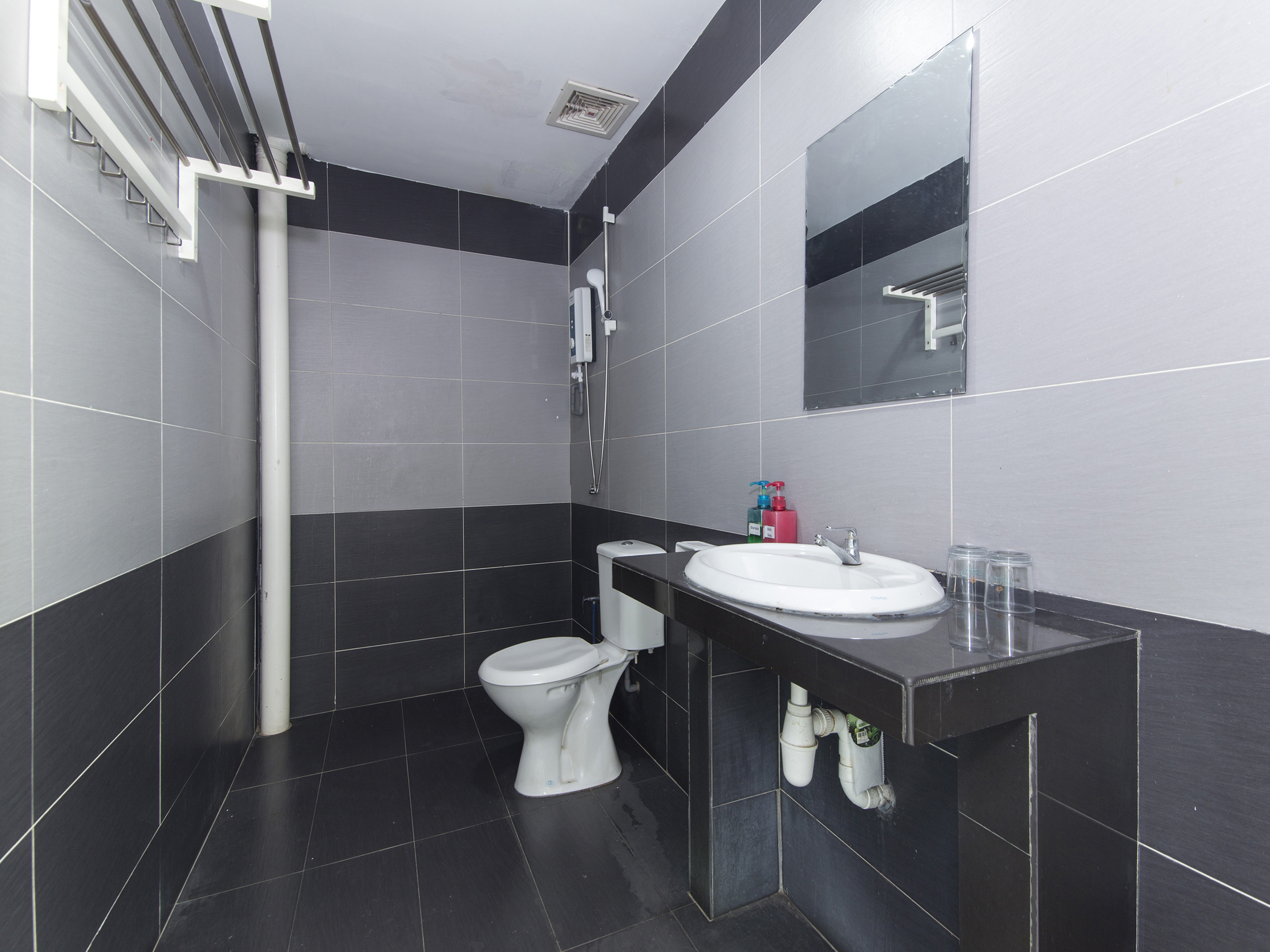 City Boutique Kuchai Lama by OYO Rooms