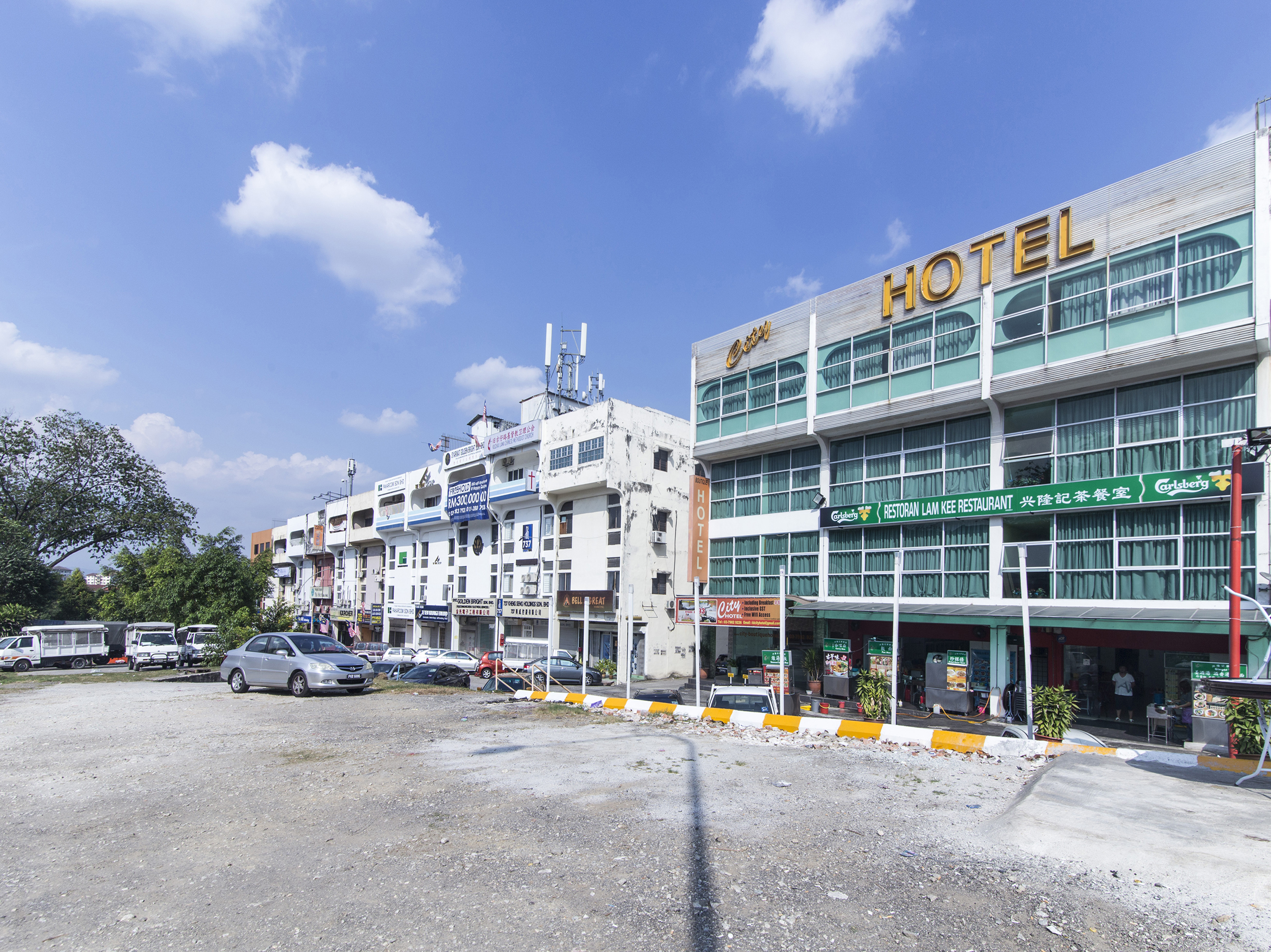 City Boutique Kuchai Lama by OYO Rooms