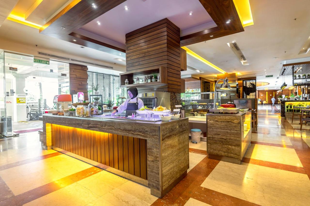 Crystal Crown Hotel - Petaling Jaya