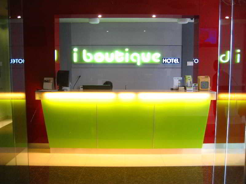OYO 331 i Boutique Hotel