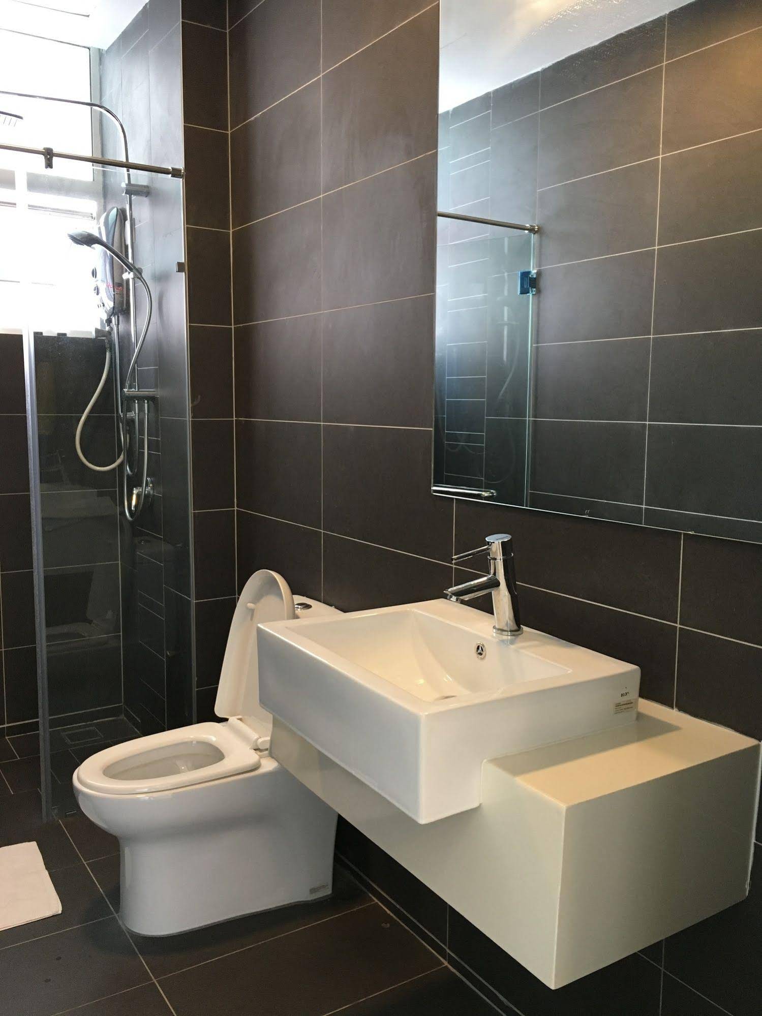 Nexis Suites