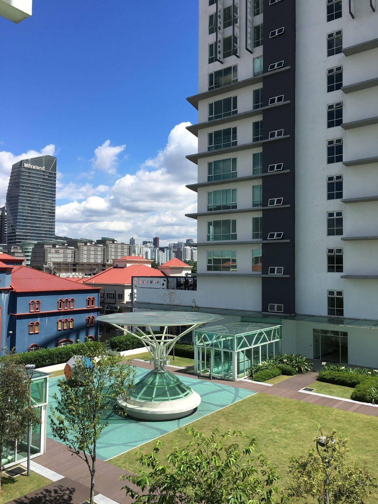 Nexis Suites