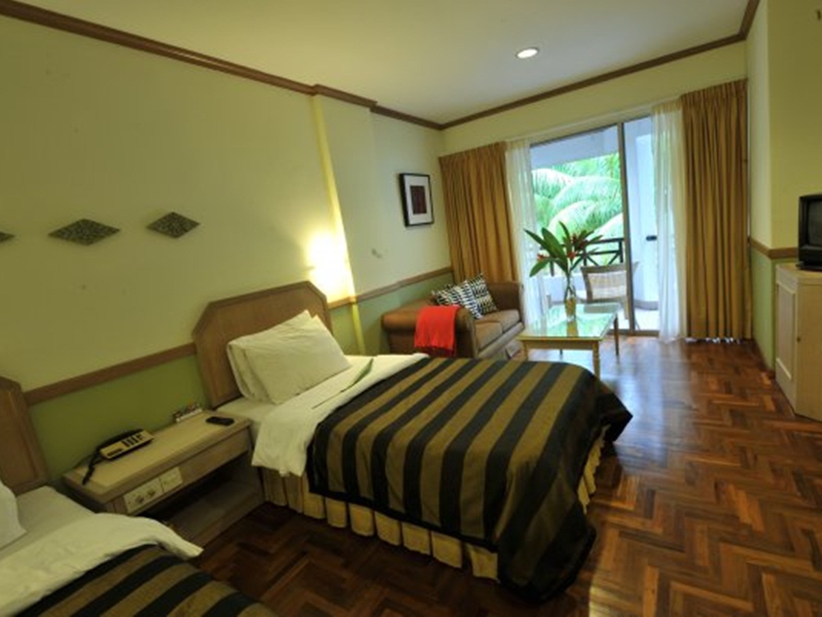 Shah's Village Hotel