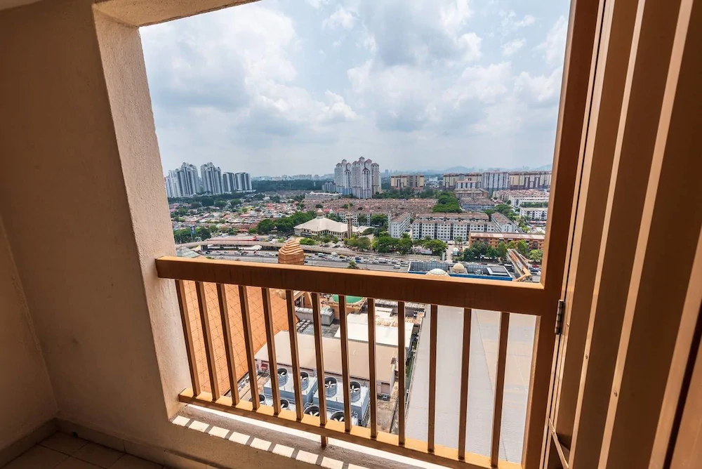 Sunway Pyramid Home Stay Link to Shopping Mall Theme Park