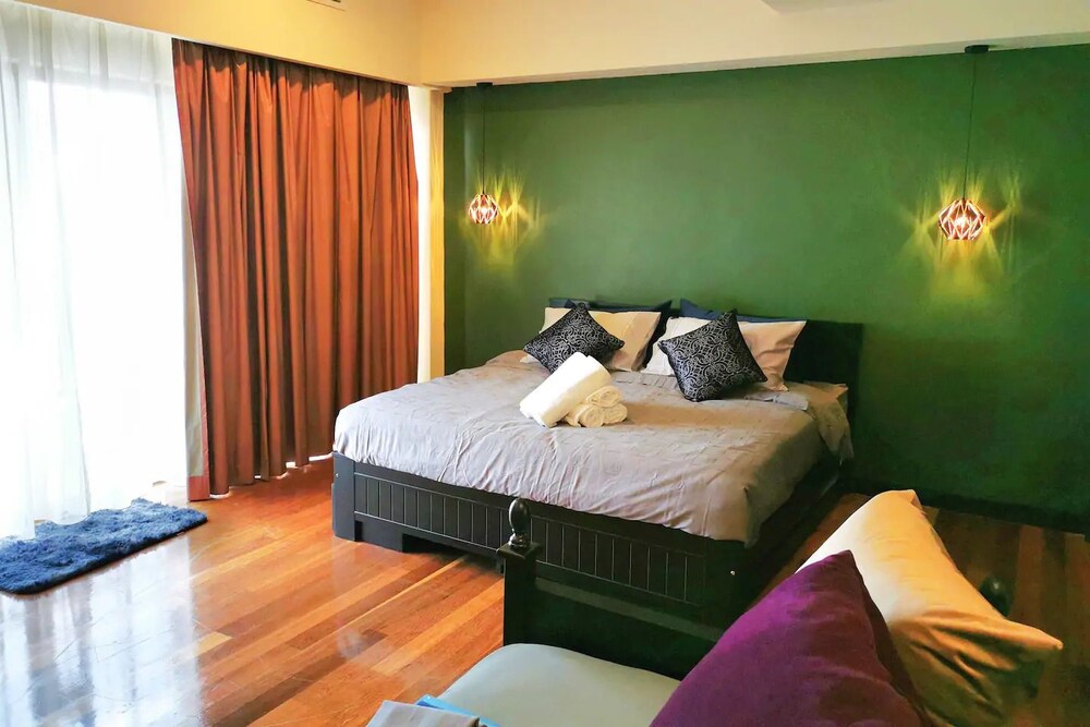 Sunway Pyramid Home Stay Link to Shopping Mall Theme Park