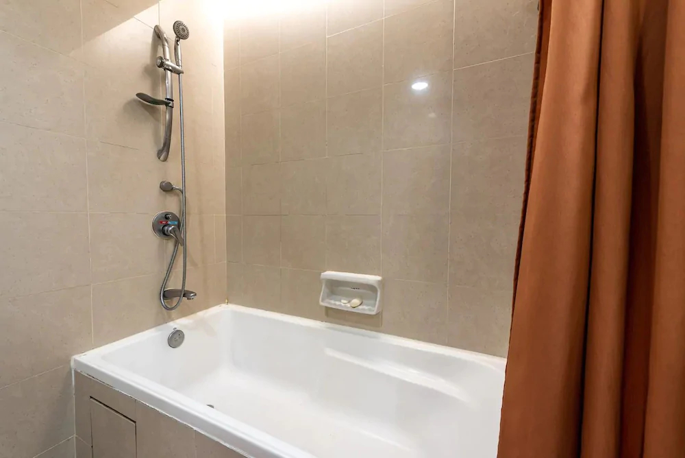 Sunway Pyramid Home Stay Link to Shopping Mall Theme Park