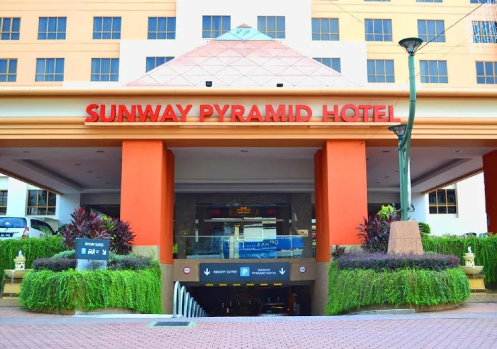 Sunway Pyramid Home Stay Link to Shopping Mall Theme Park