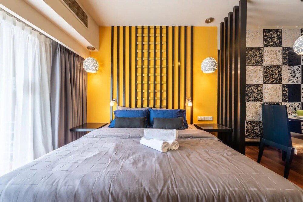 Sunway Pyramid Home Stay Link to Shopping Mall Theme Park