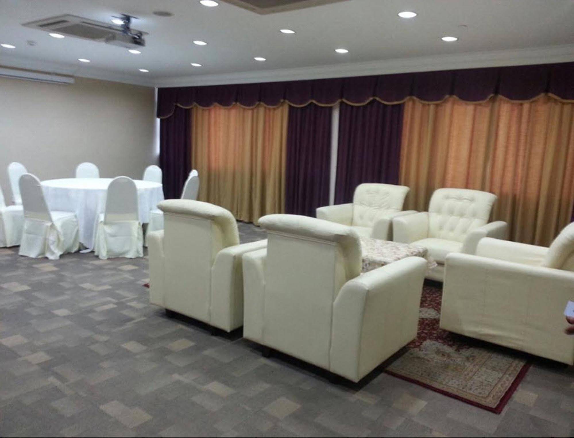 TH Hotel Kelana Jaya