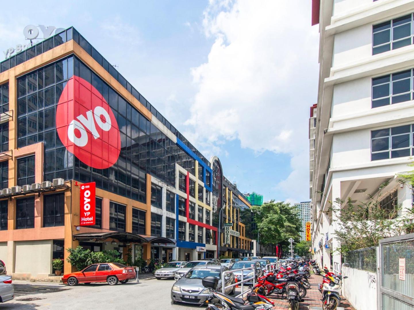 YP Boutique Hotel by OYO Rooms