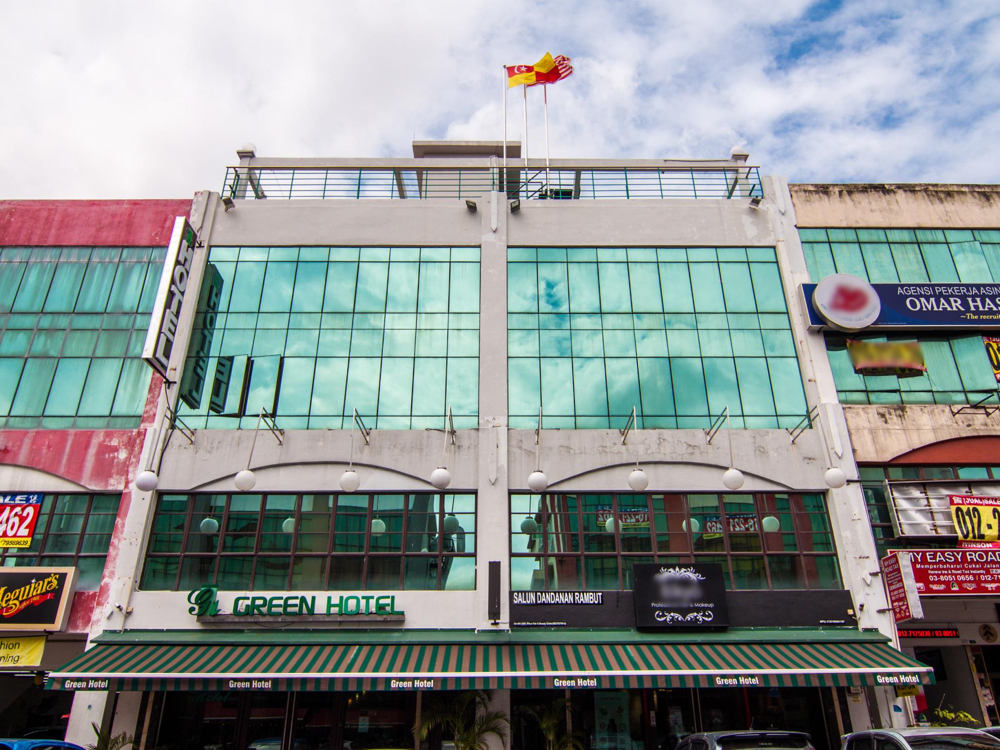Green Hotel