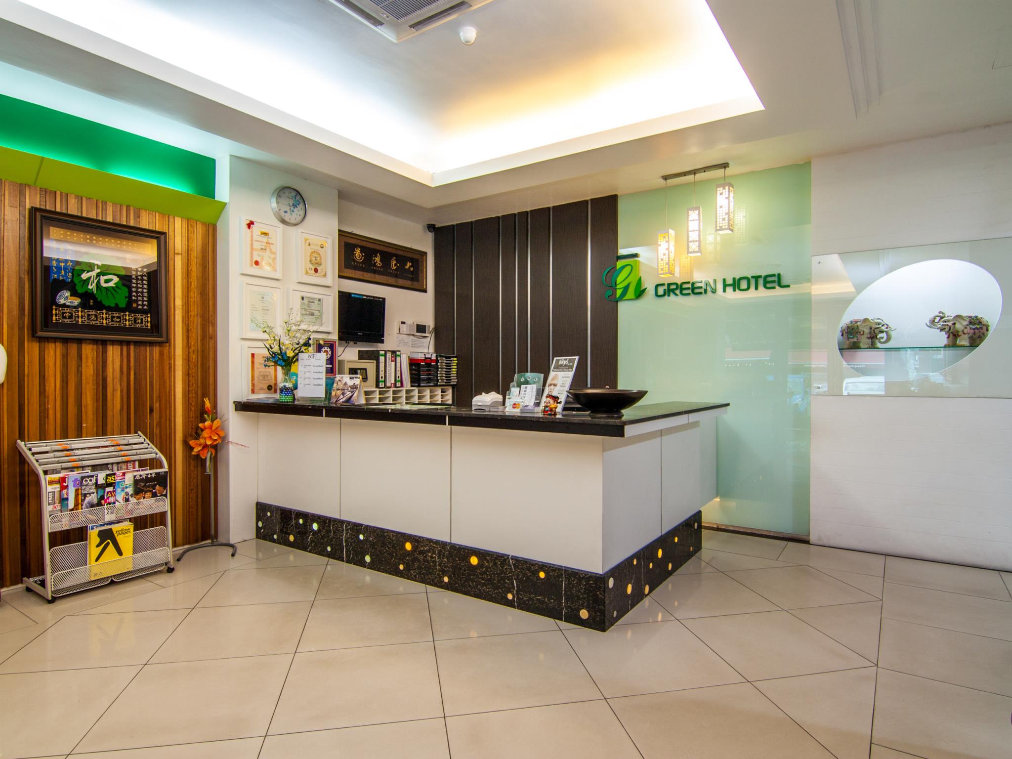 Green Hotel