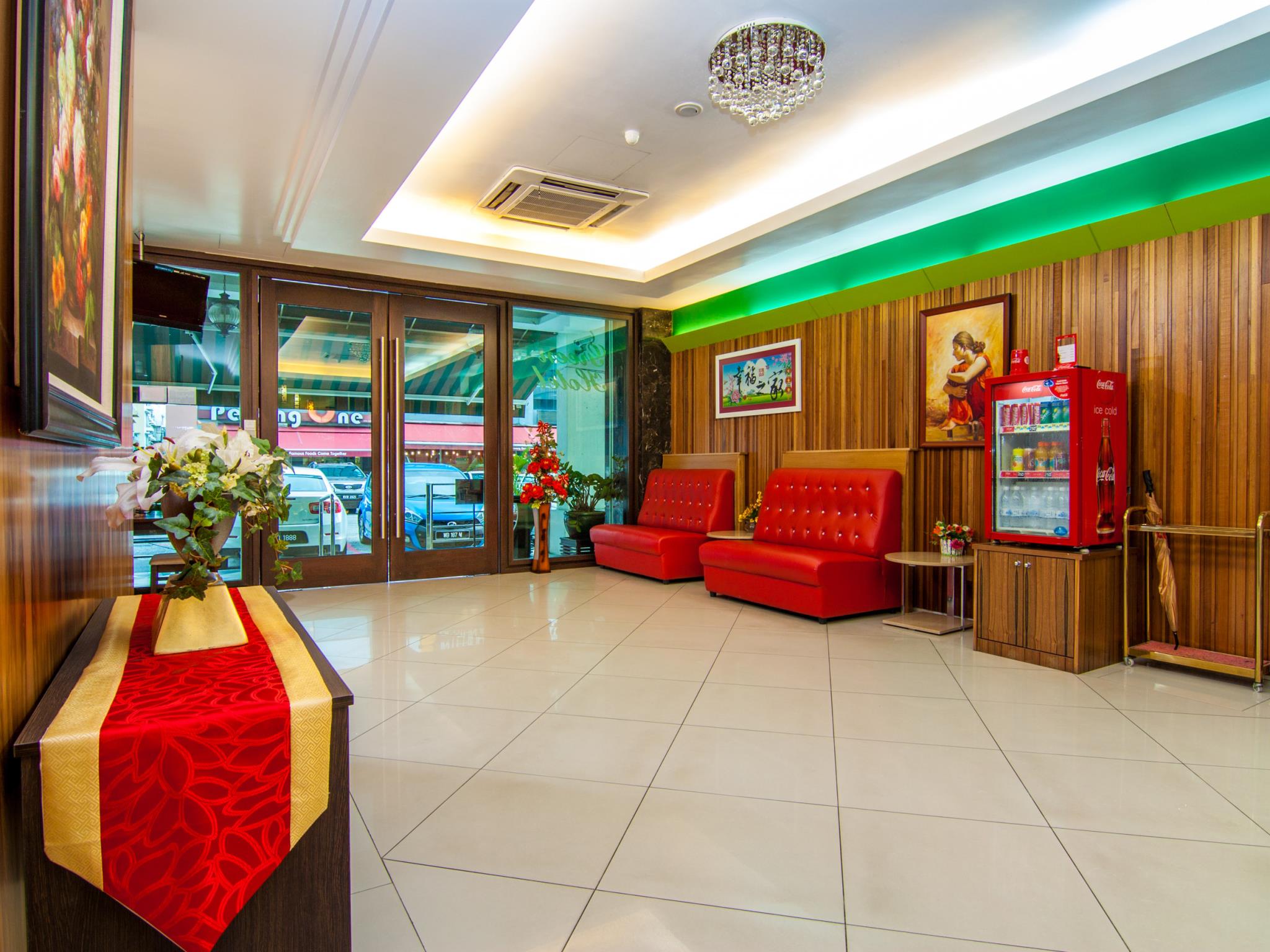 Green Hotel