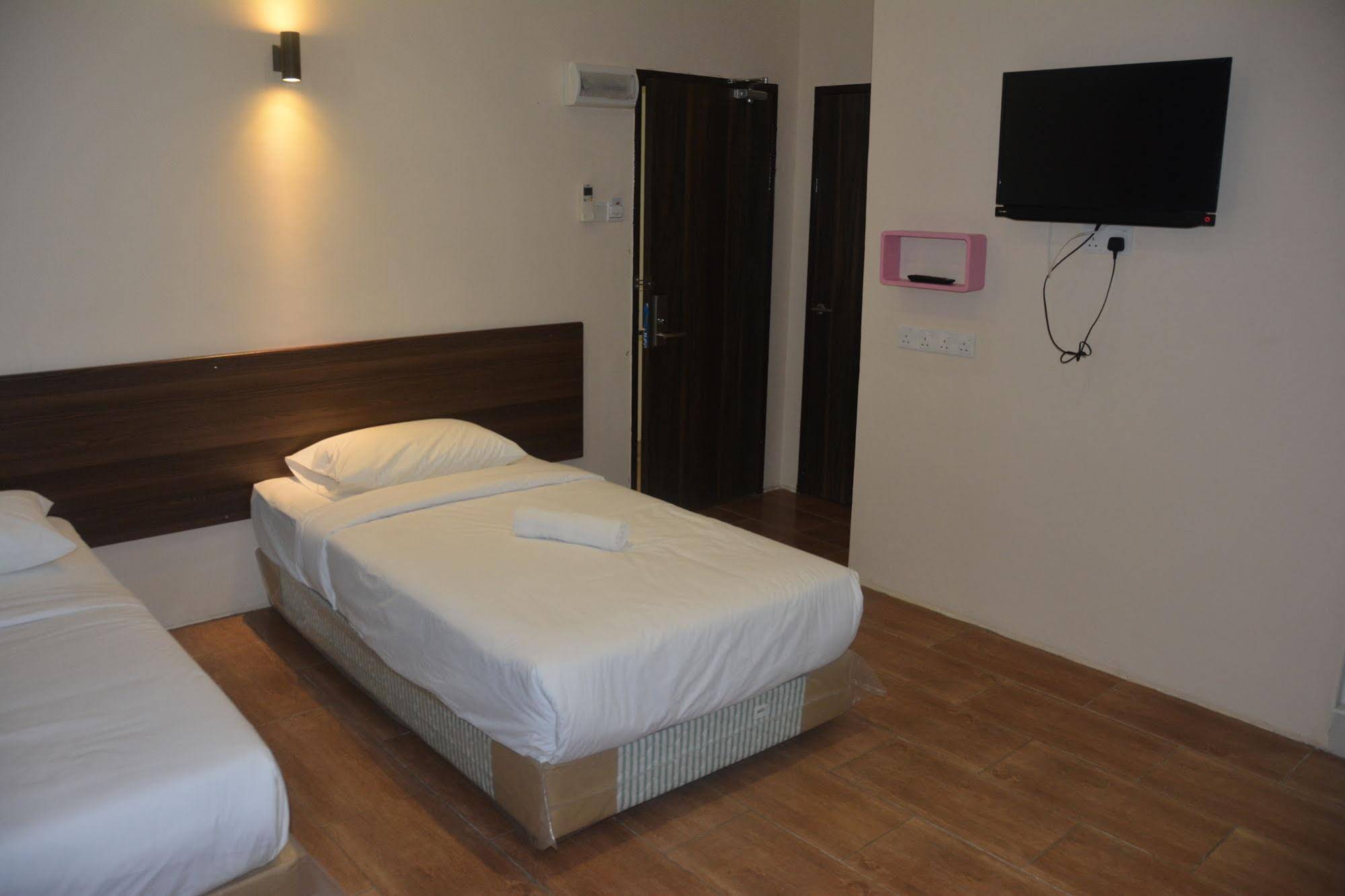Puchong New Town Hotel