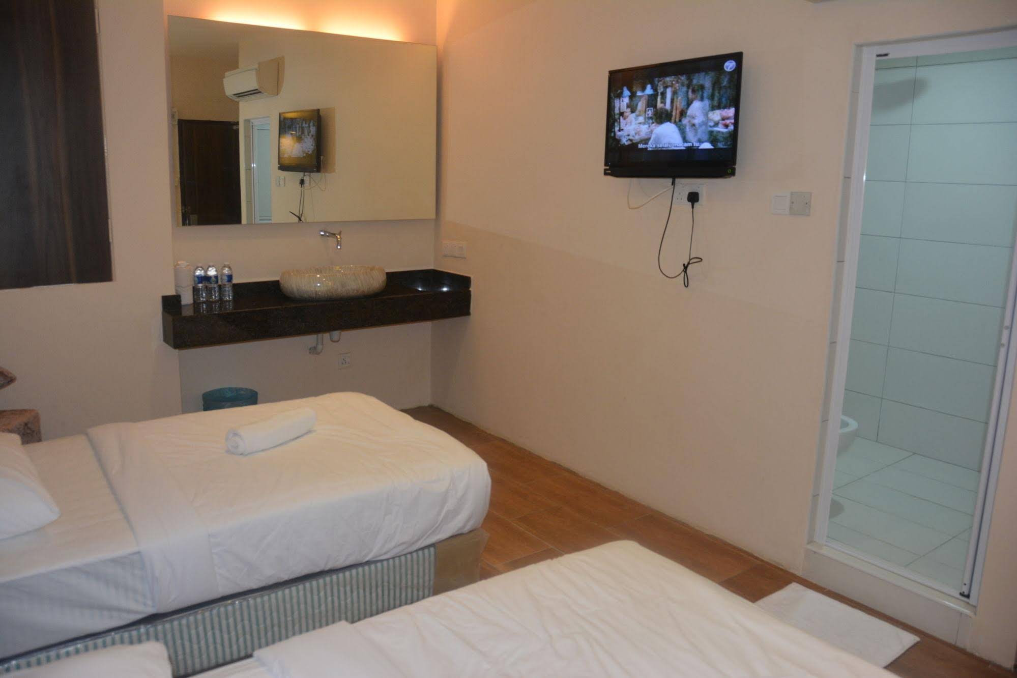 Puchong New Town Hotel