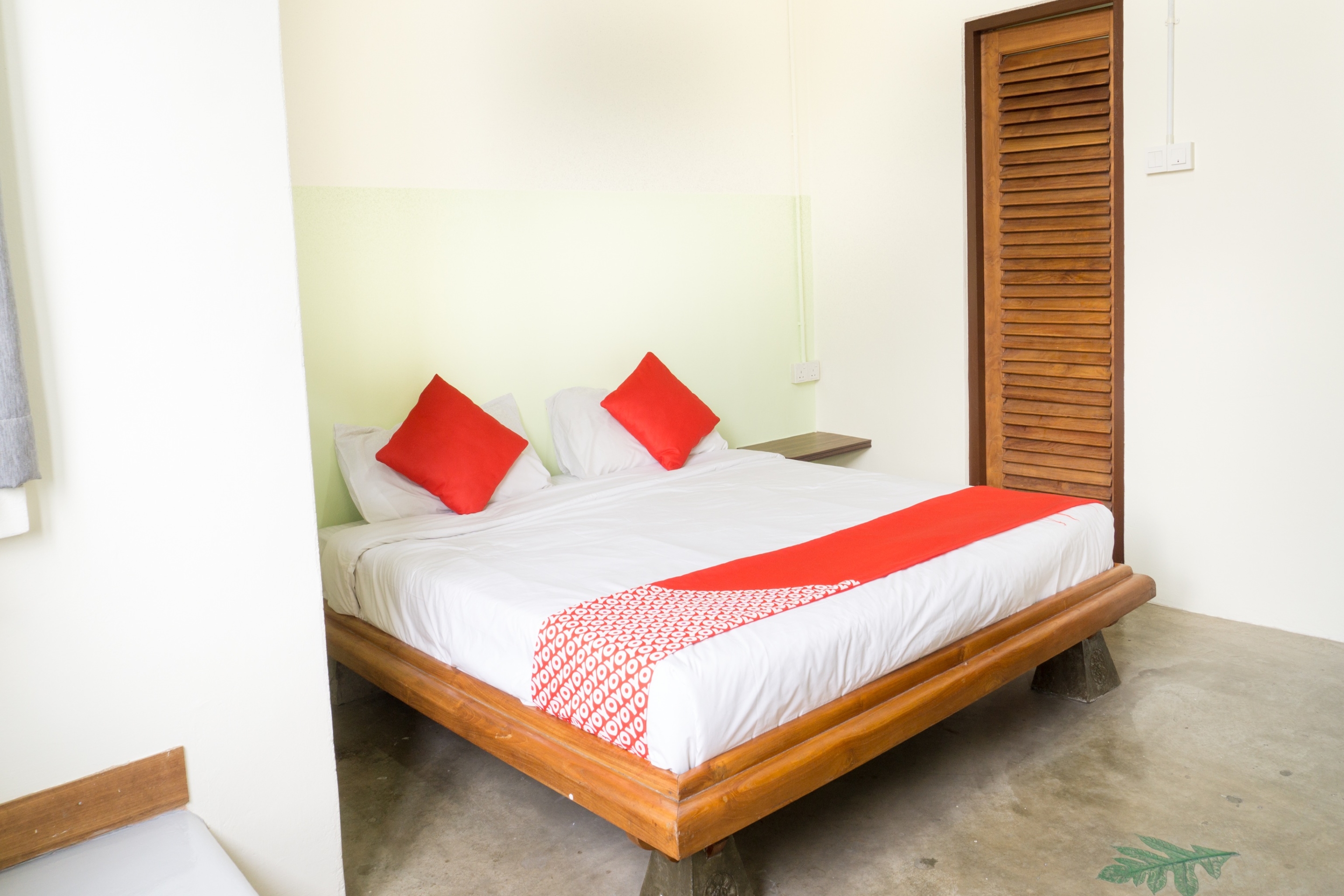Ivory Hotel & Resort By OYO Rooms